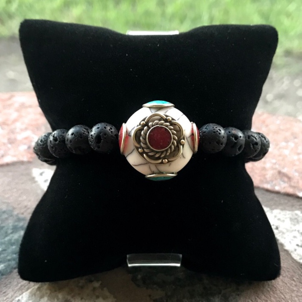 Nepal charm lava rock oil diffuser bead bracelet - Picture 4 of 8